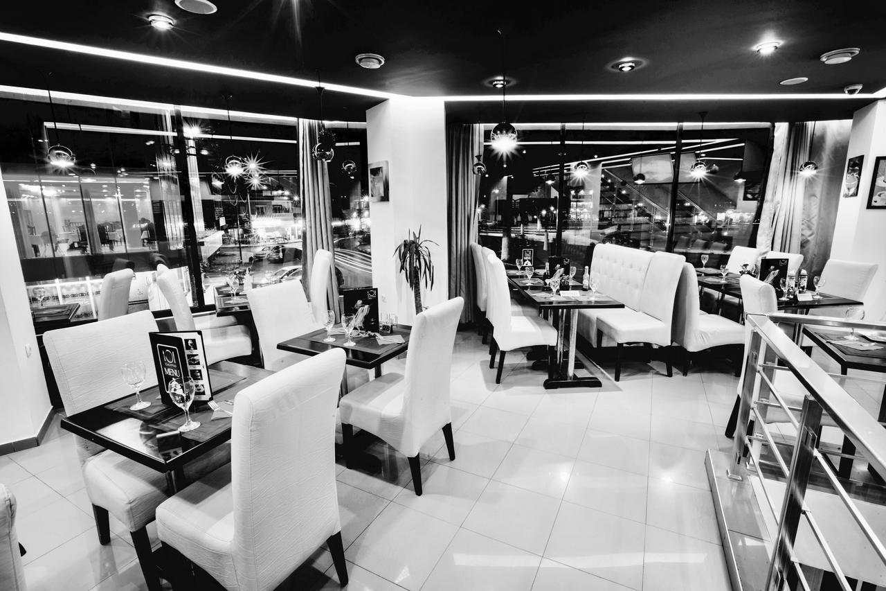 Calypso Home Oran Aïn El Turk Eksteriør billede